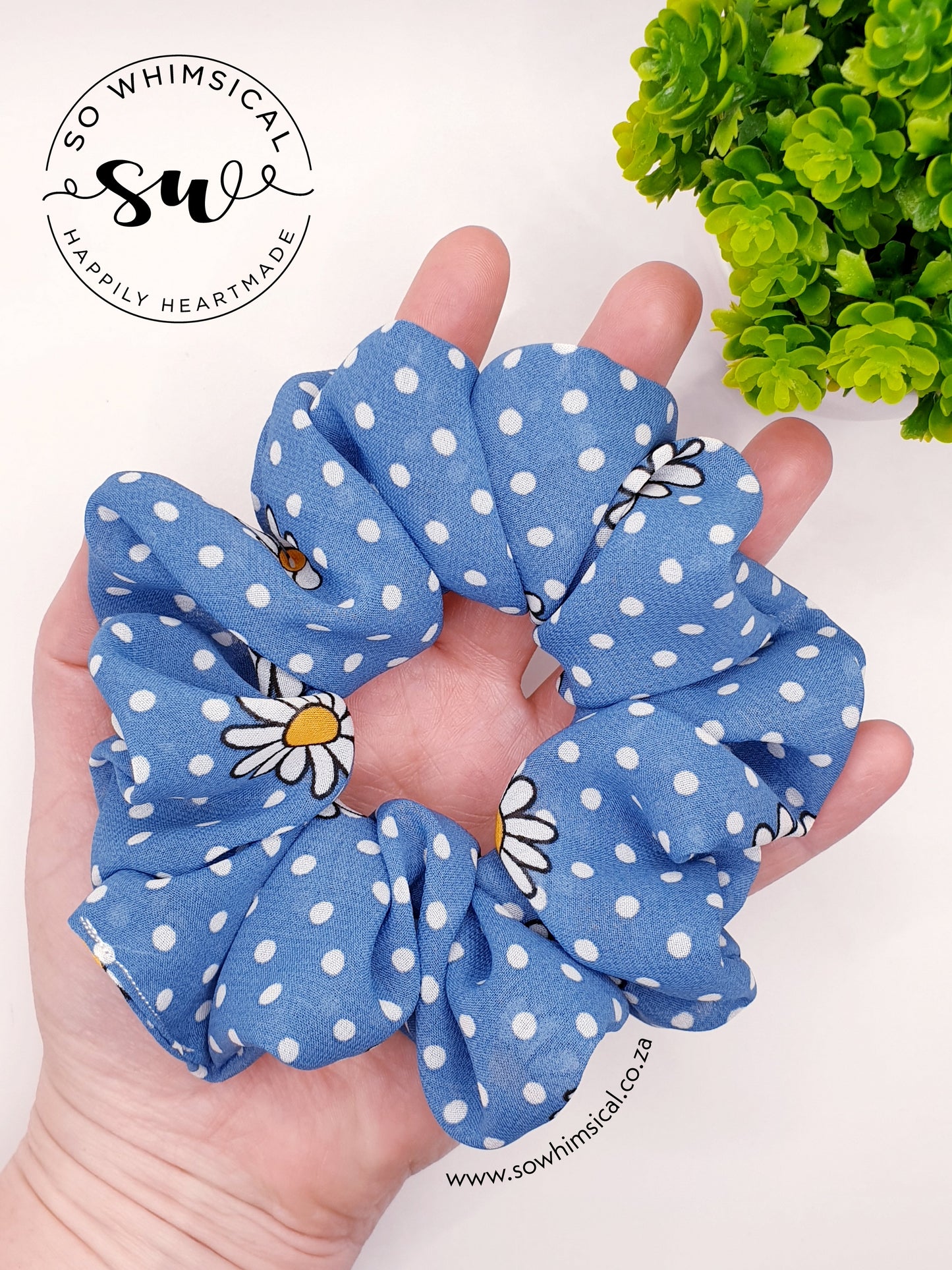 Blue Daisies & Polkas (2 Sizes)