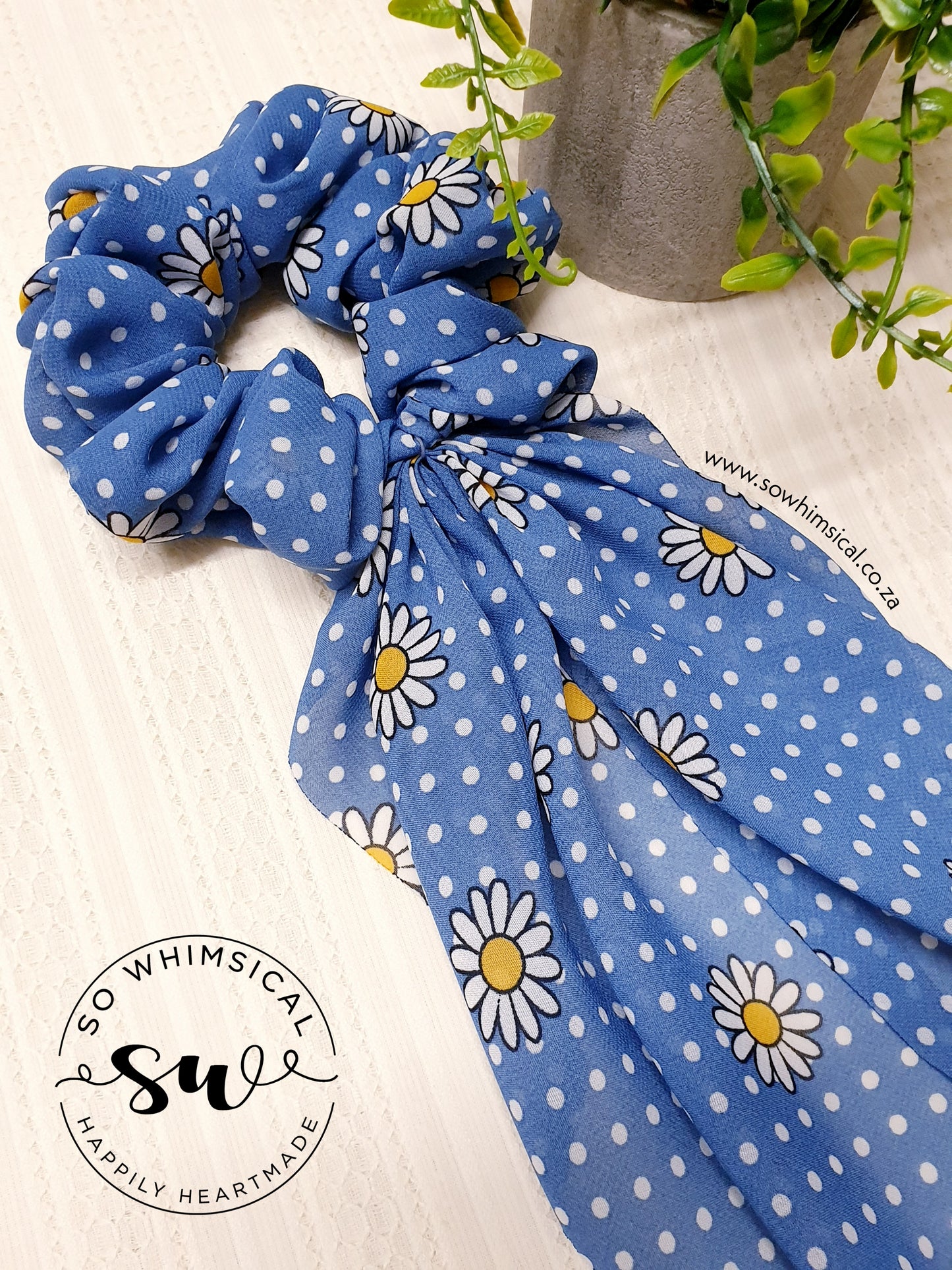 Daisies & Polkas LT Scrunchie in Dusty Blue