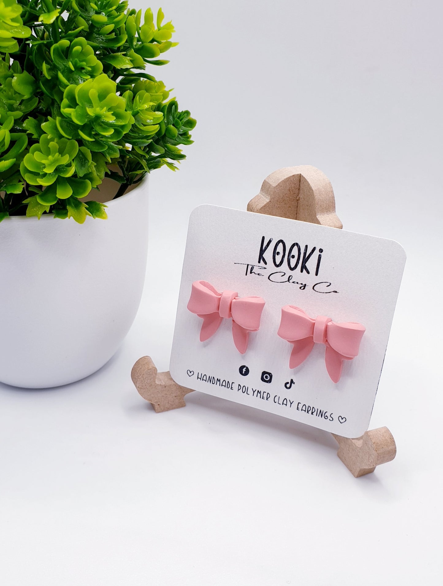 Bow Studs