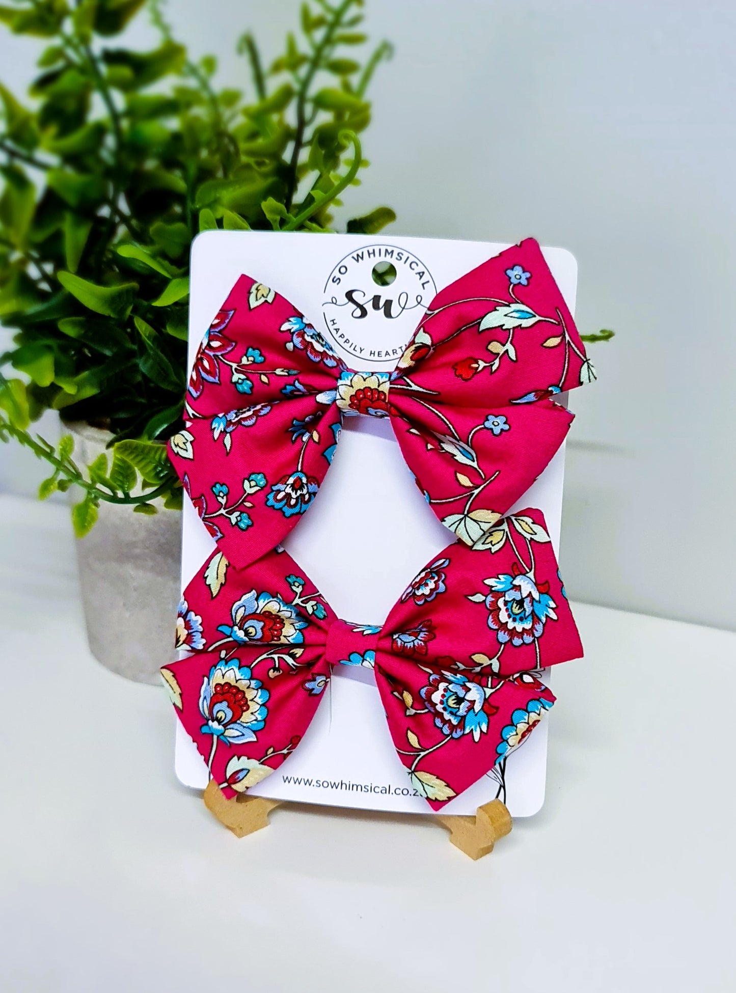 SW5281 - Cherise Pinwheel Bows
