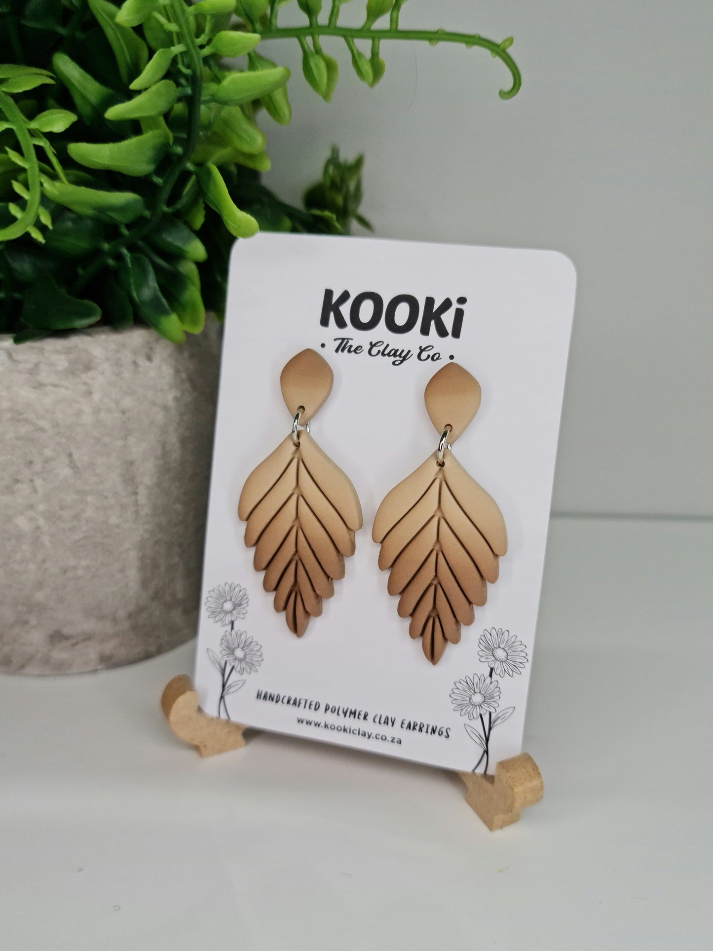 KC2010 - Ombre Leaf Dangles