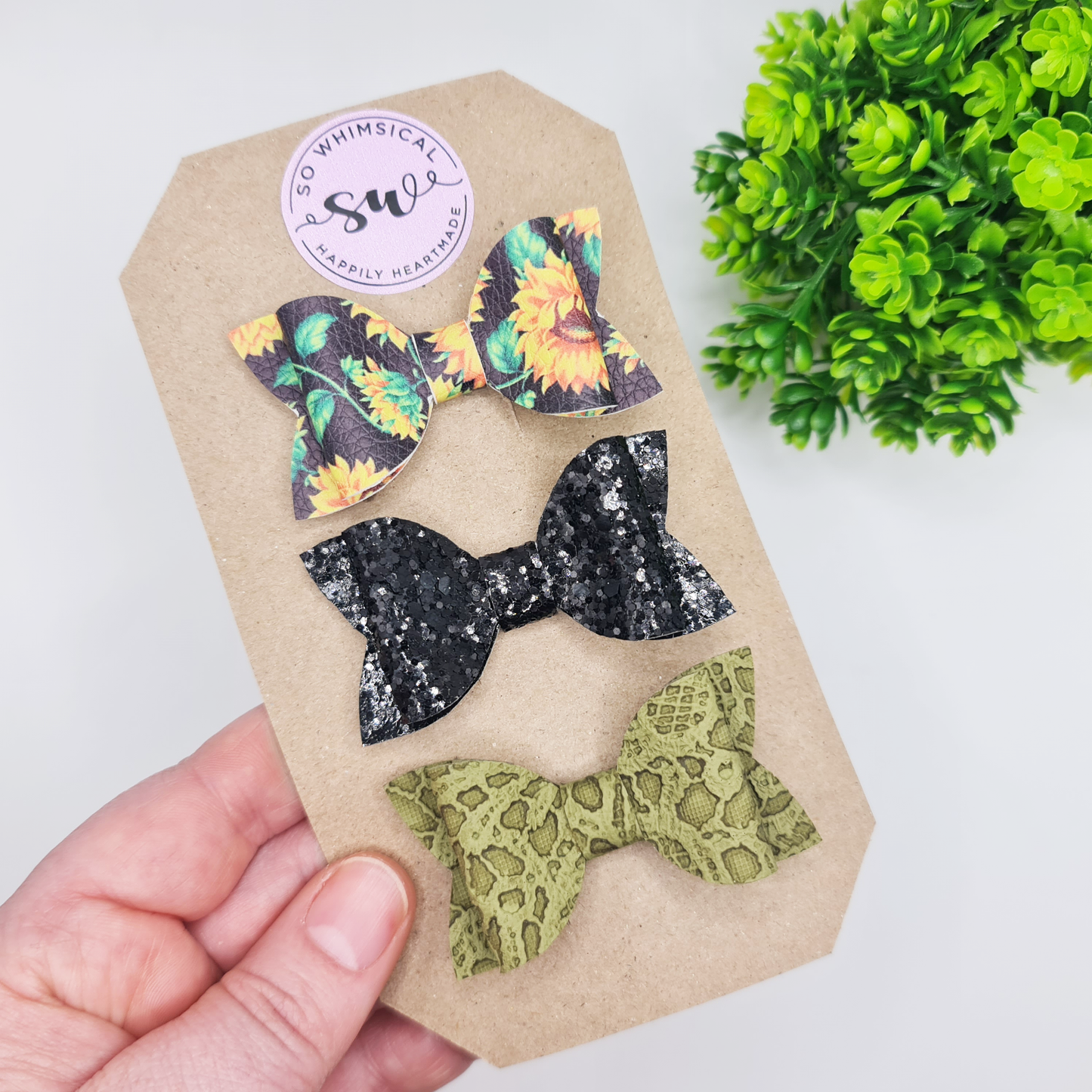 Willow Triplet Bows