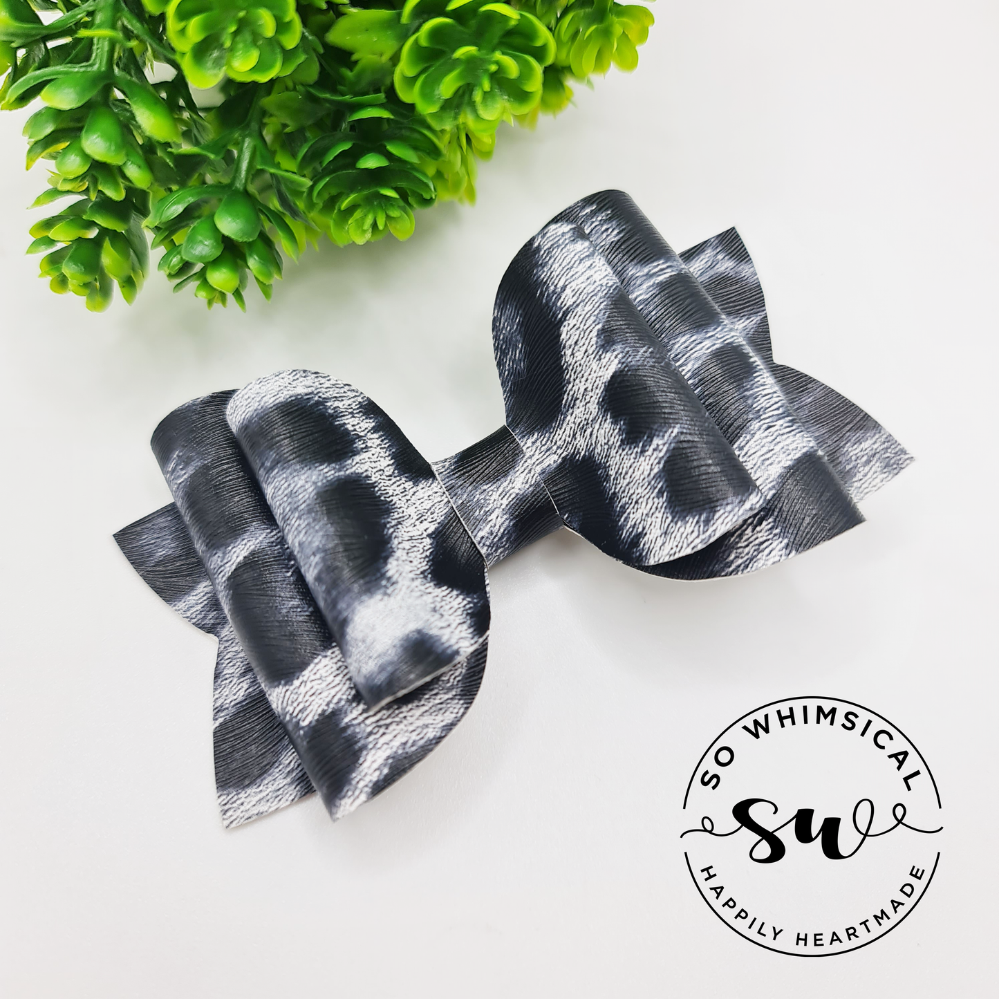 Zoe Large Bow