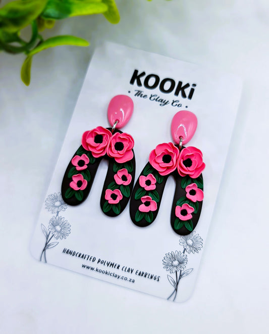 KC2032 - Black & Pink Floral Arches