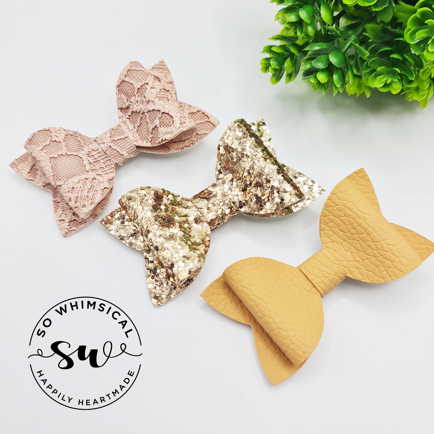 Cara Triplet Bows