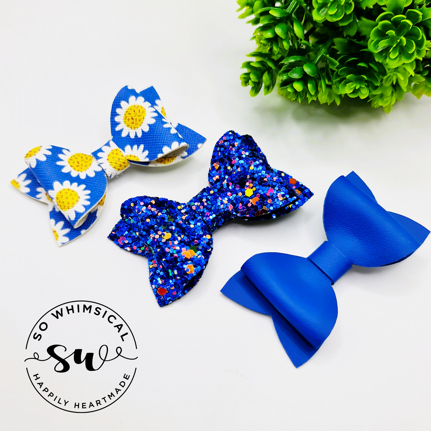 Evelyn Triplet Bows