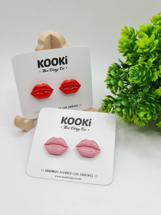 Glossy Lips Studs