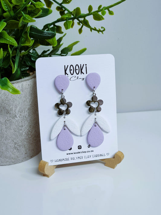 KC1859 - Lilac Silver Daisy Drops