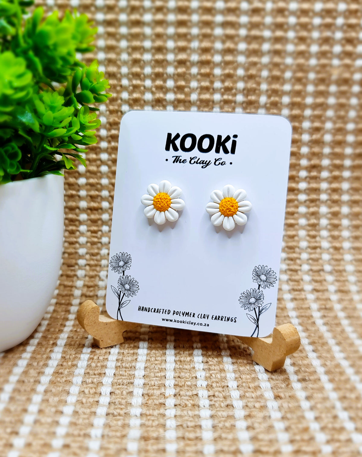 KC2059 - Daisy Studs