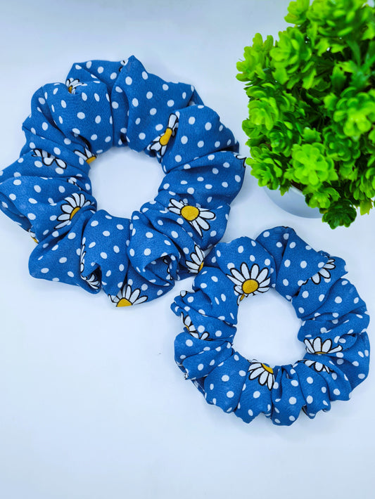 SW5305 - Blue Daisies & Polkas (2 Sizes)