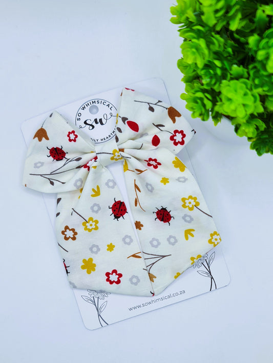 SW5341 - Ladybugs Tailed Bow