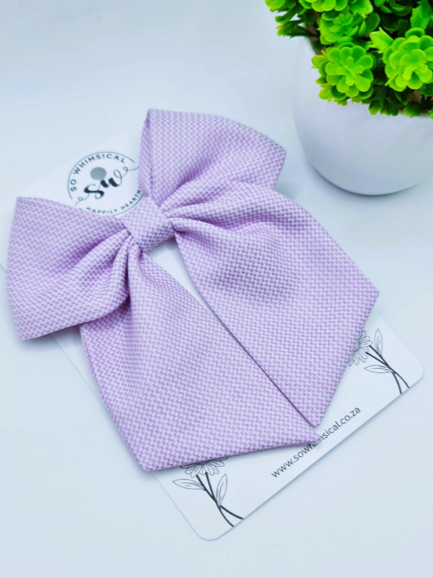 White & Lavender Tailed Bow